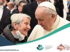 Katekese Mengenai Usia Lanjut (1): Rahmat Waktu dan Perjanjian Seumur Hidup